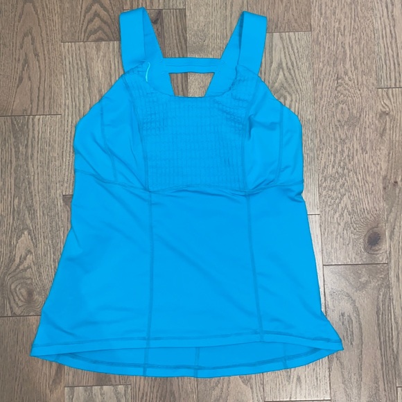 Lululemon tank adjustable bra - Picture 2 of 4